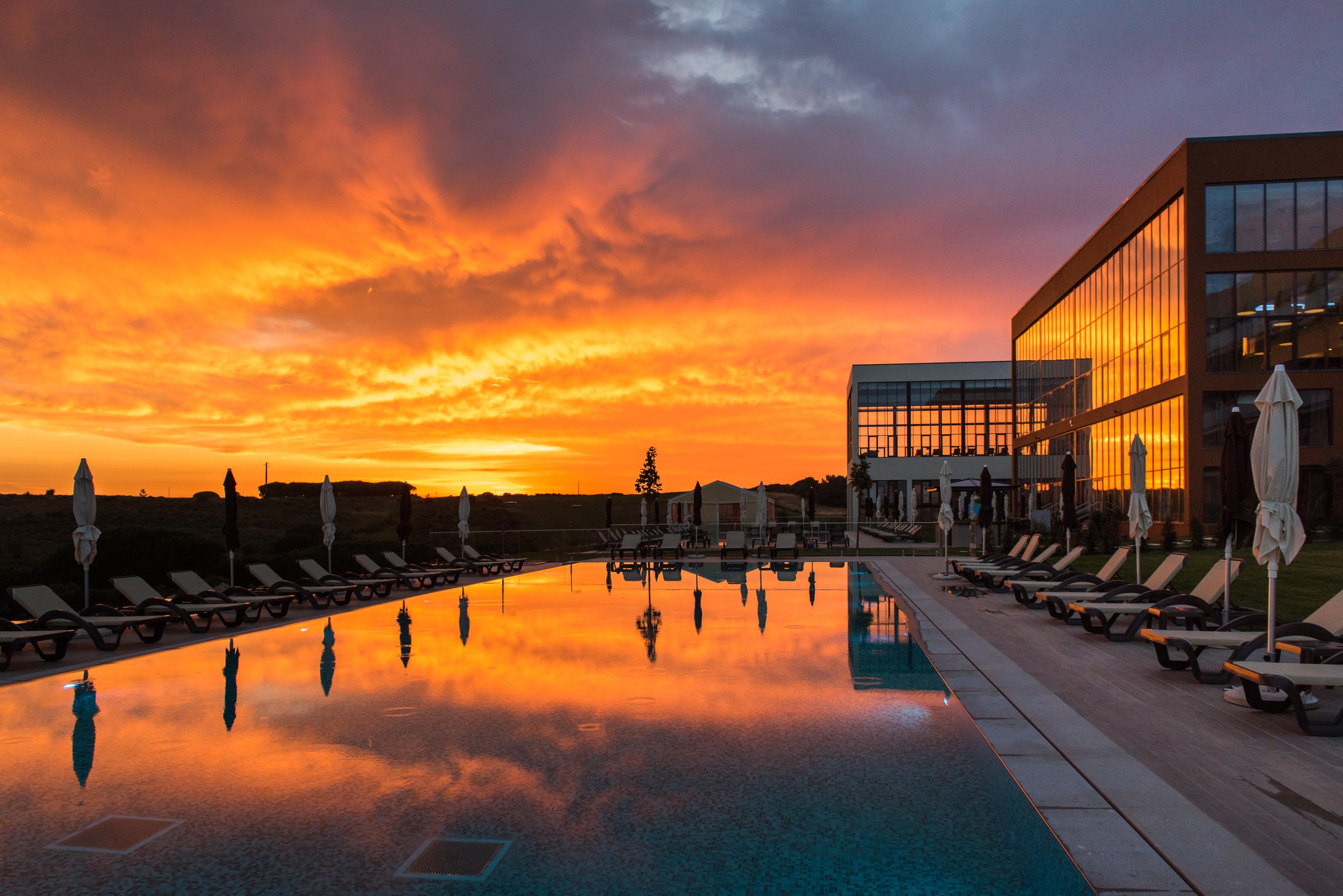 Vila Gale Sintra Ngoại thất bức ảnh Sunset at the Hotel